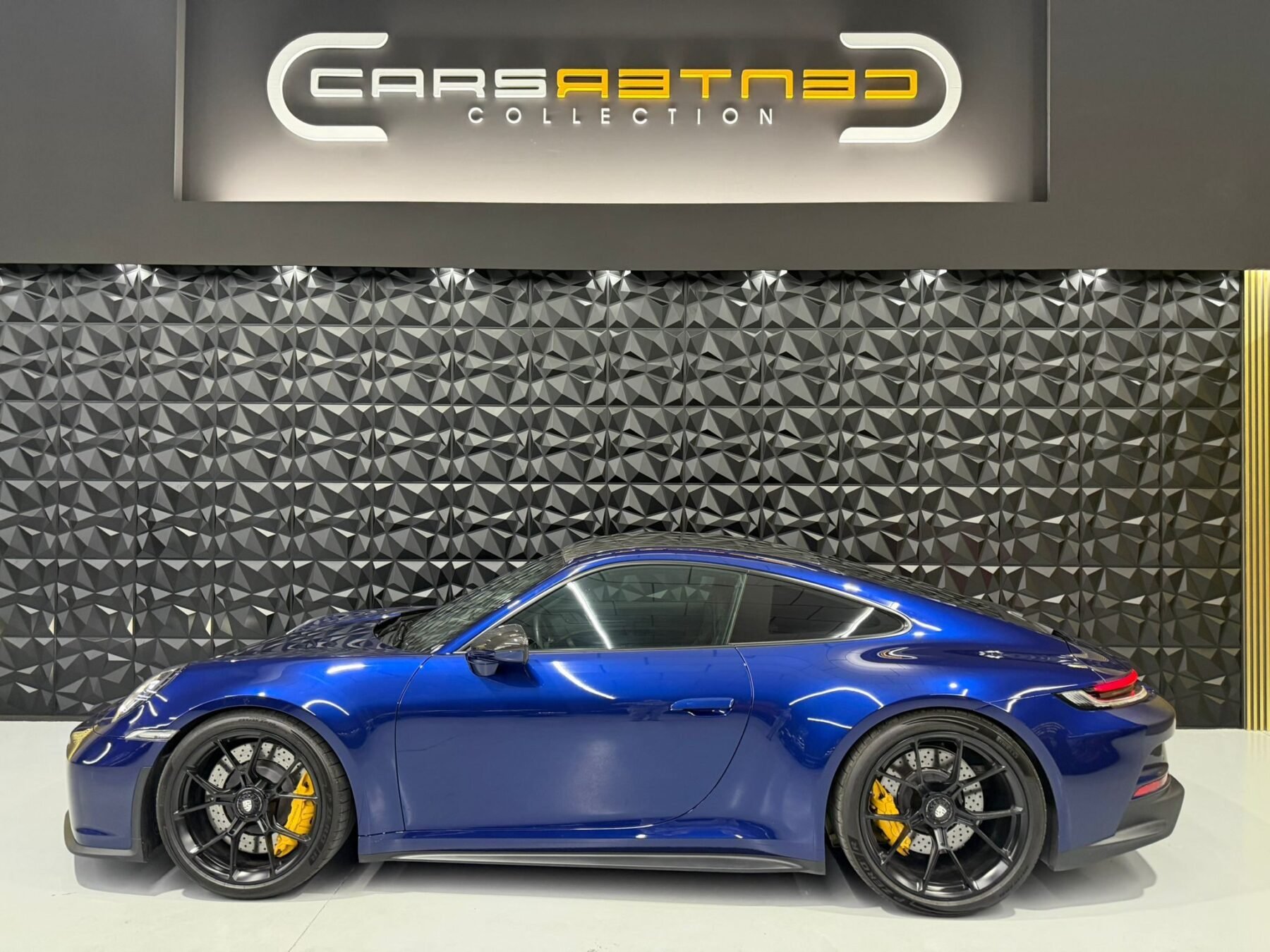 PORSCHE 992 GT3 Pack Touring