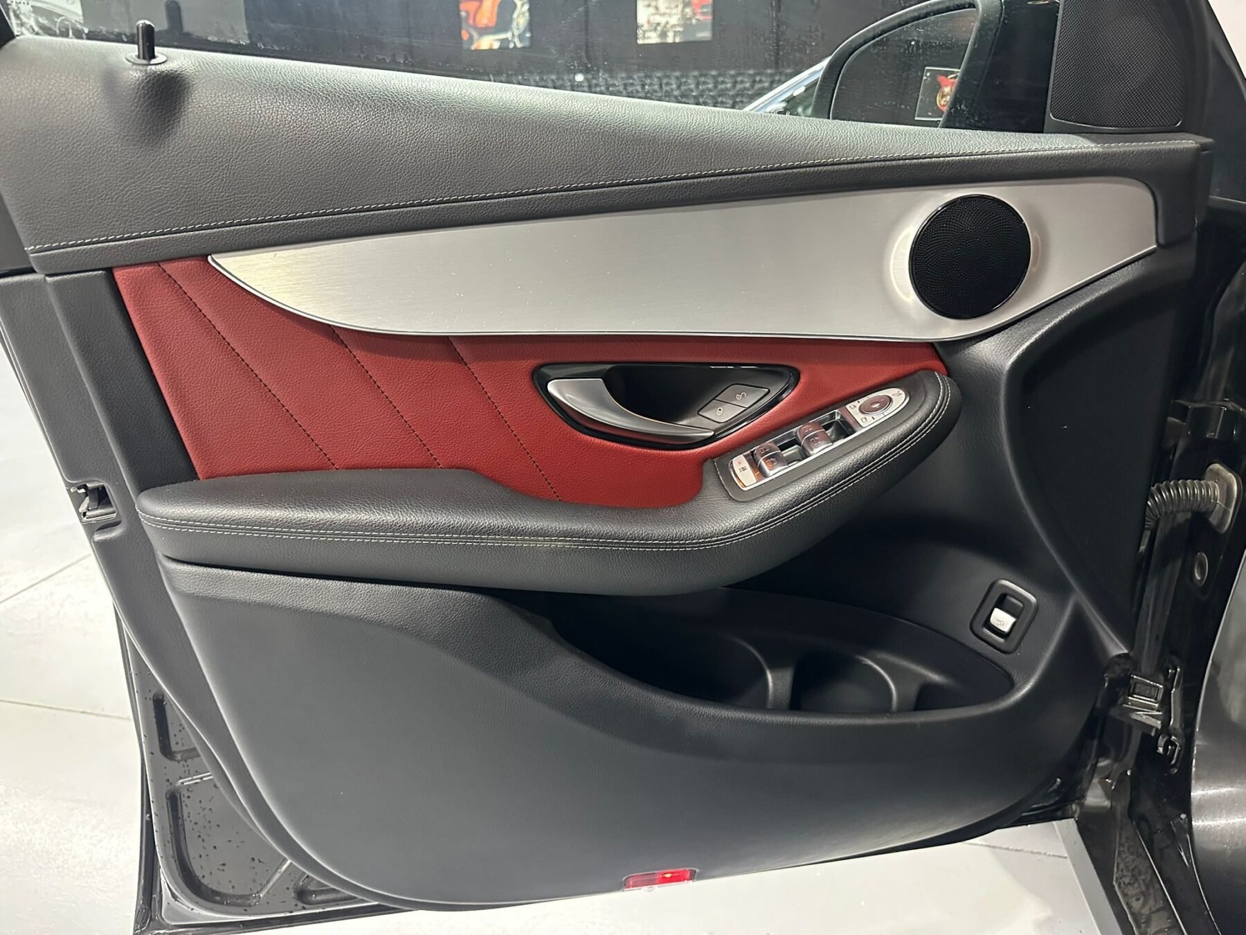 MERCEDES-BENZ GLC 200 D