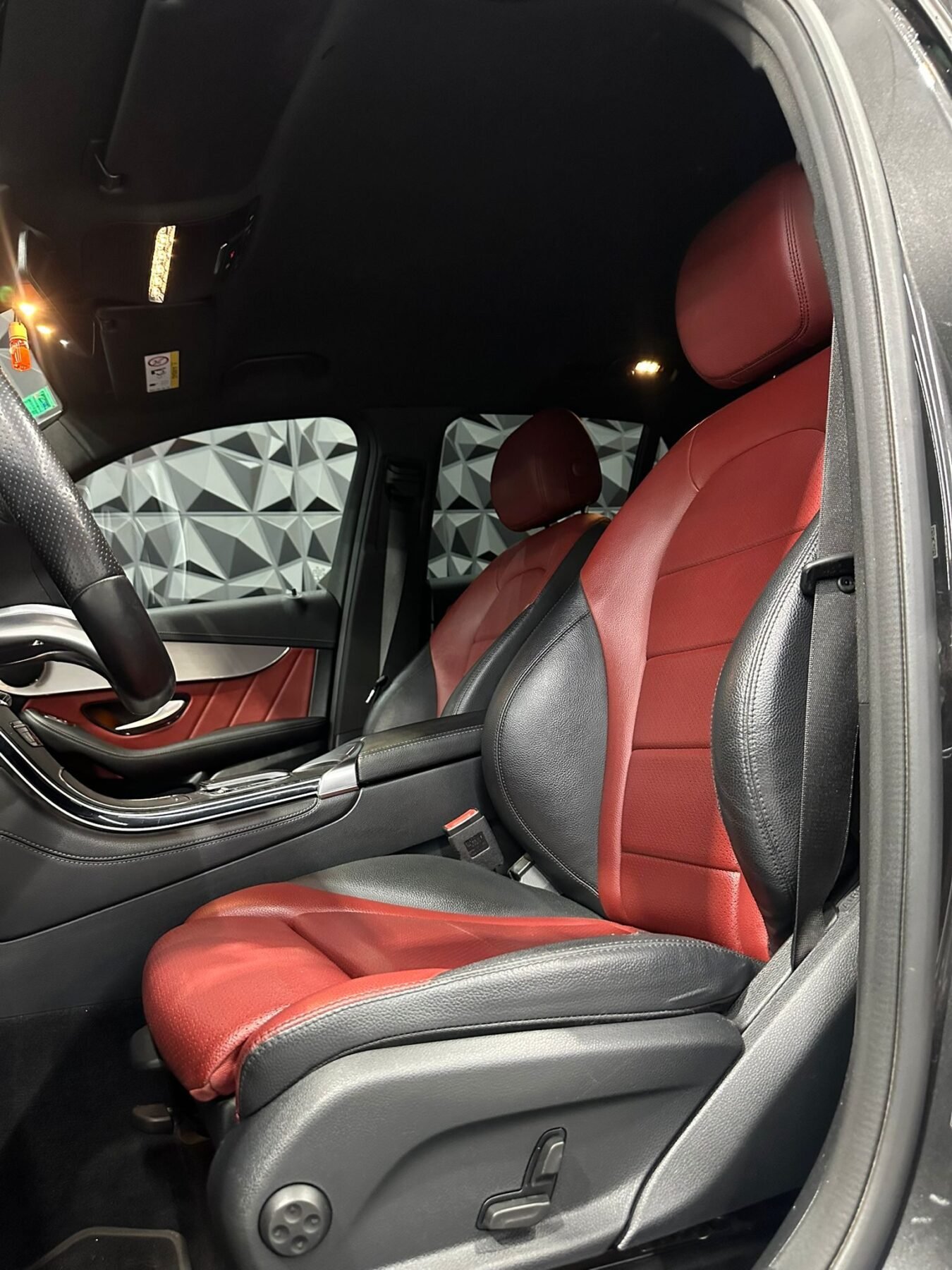 MERCEDES-BENZ GLC 200 D