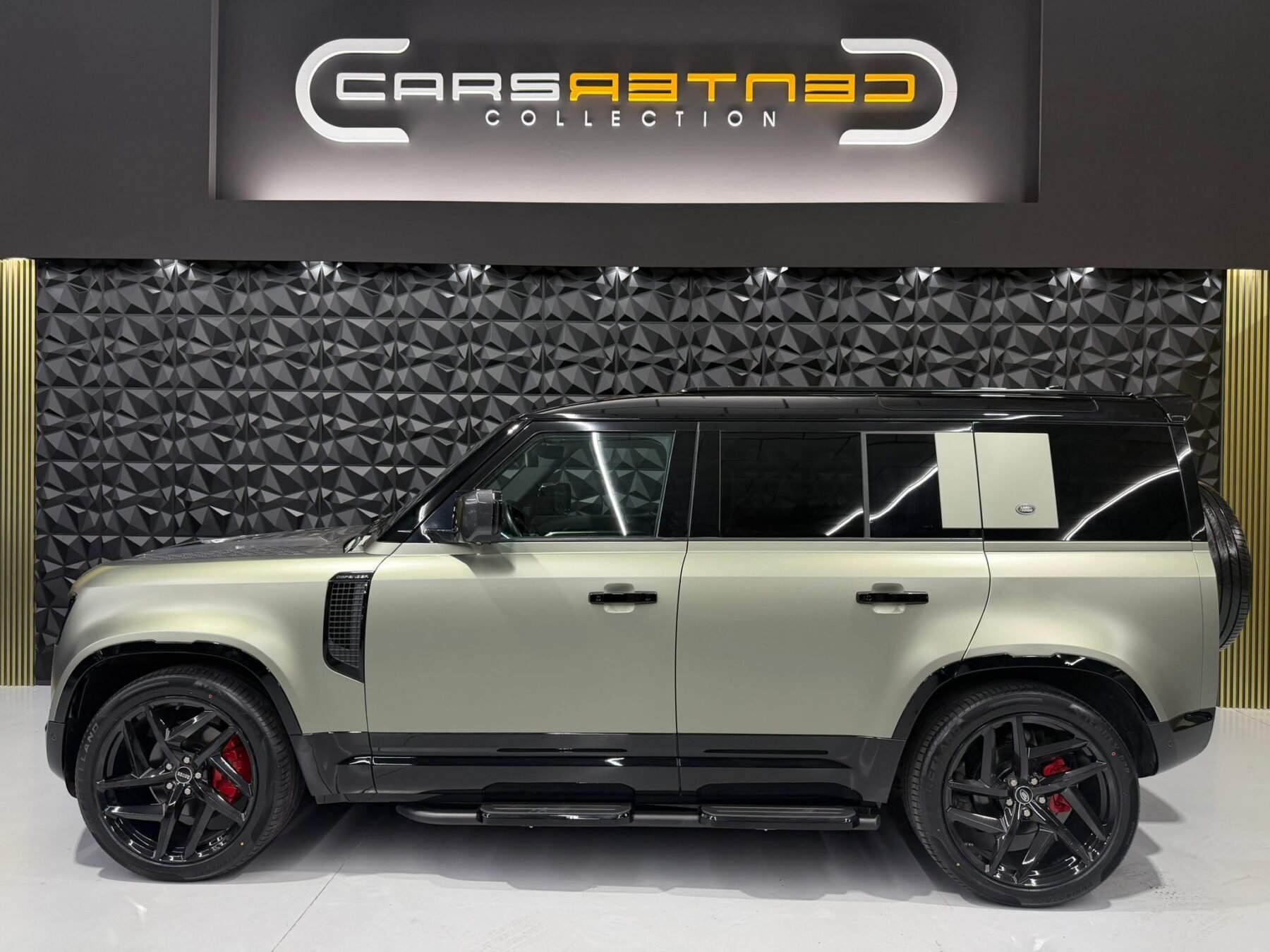 LAND-ROVER DEFENDER 2.0 D240 