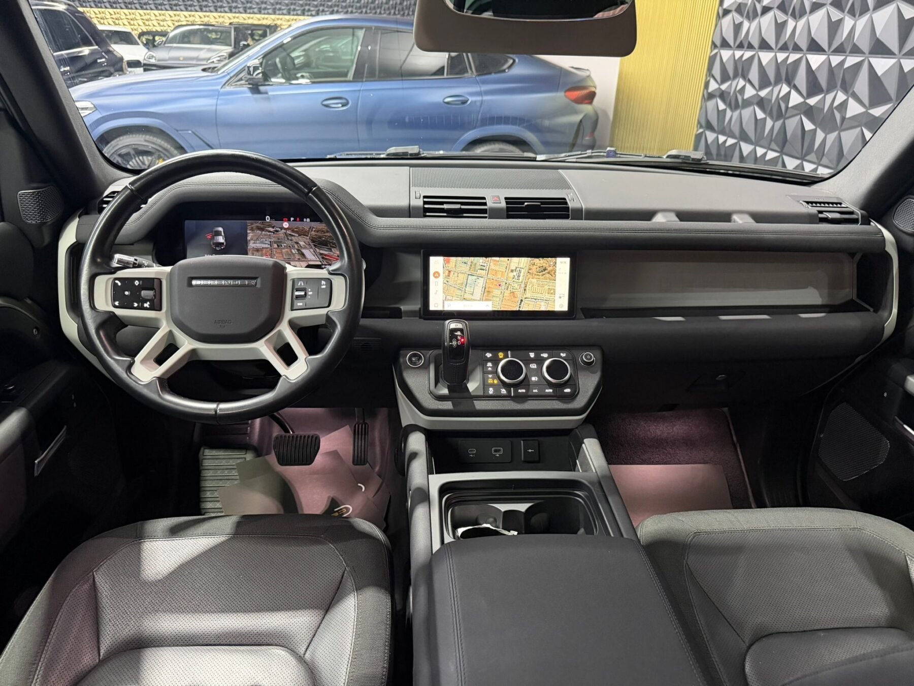 LAND-ROVER DEFENDER 2.0 D240 