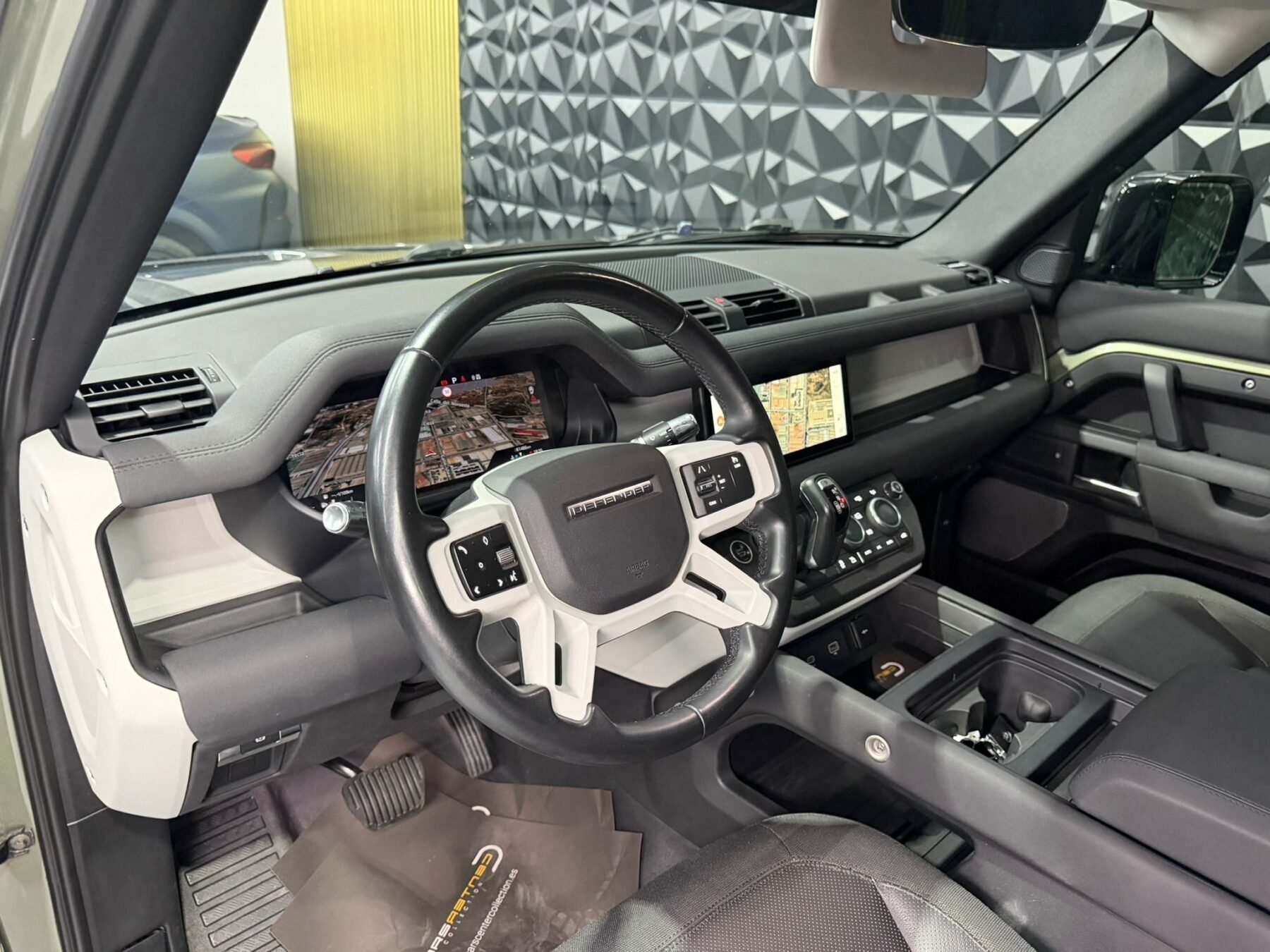 LAND-ROVER DEFENDER 2.0 D240 