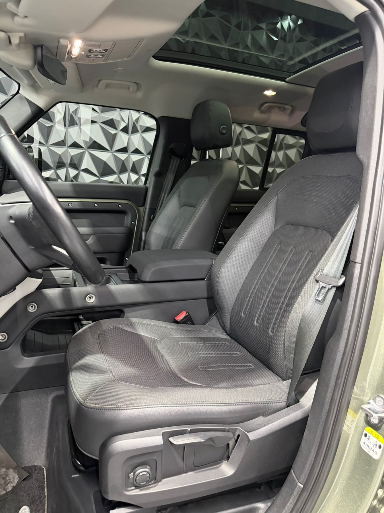 LAND-ROVER DEFENDER 2.0 D240 