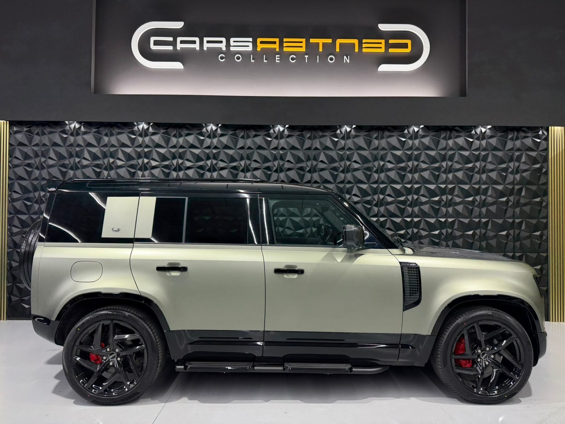 LAND-ROVER DEFENDER 2.0 D240 