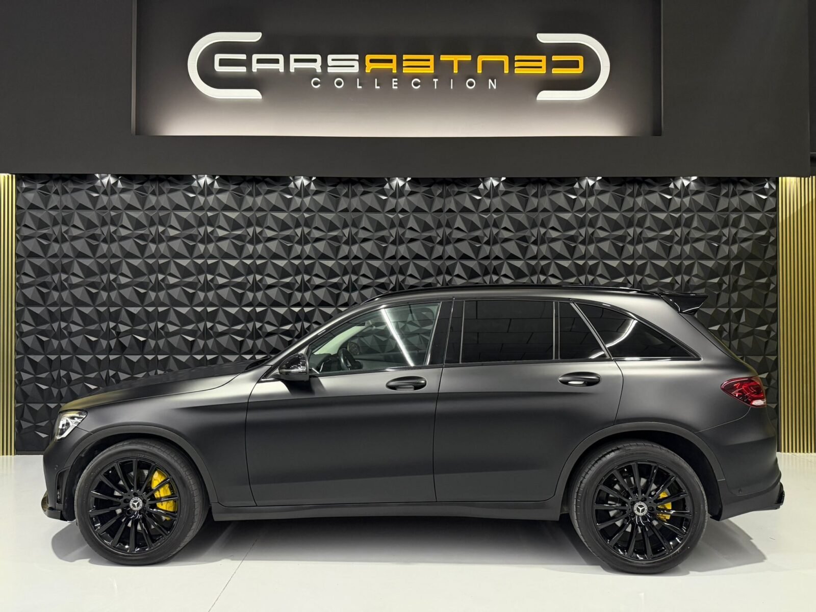 MERCEDES-BENZ GLC 220D AMG