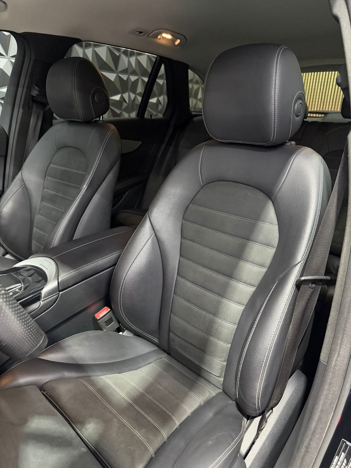 MERCEDES-BENZ GLC 220D AMG