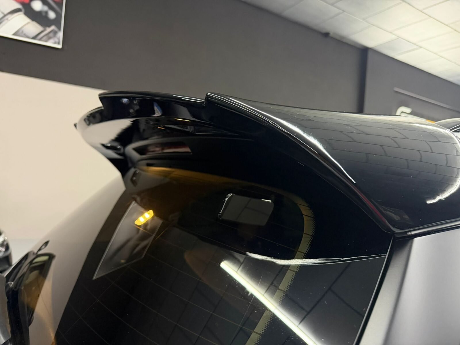 MERCEDES-BENZ GLC 220D AMG