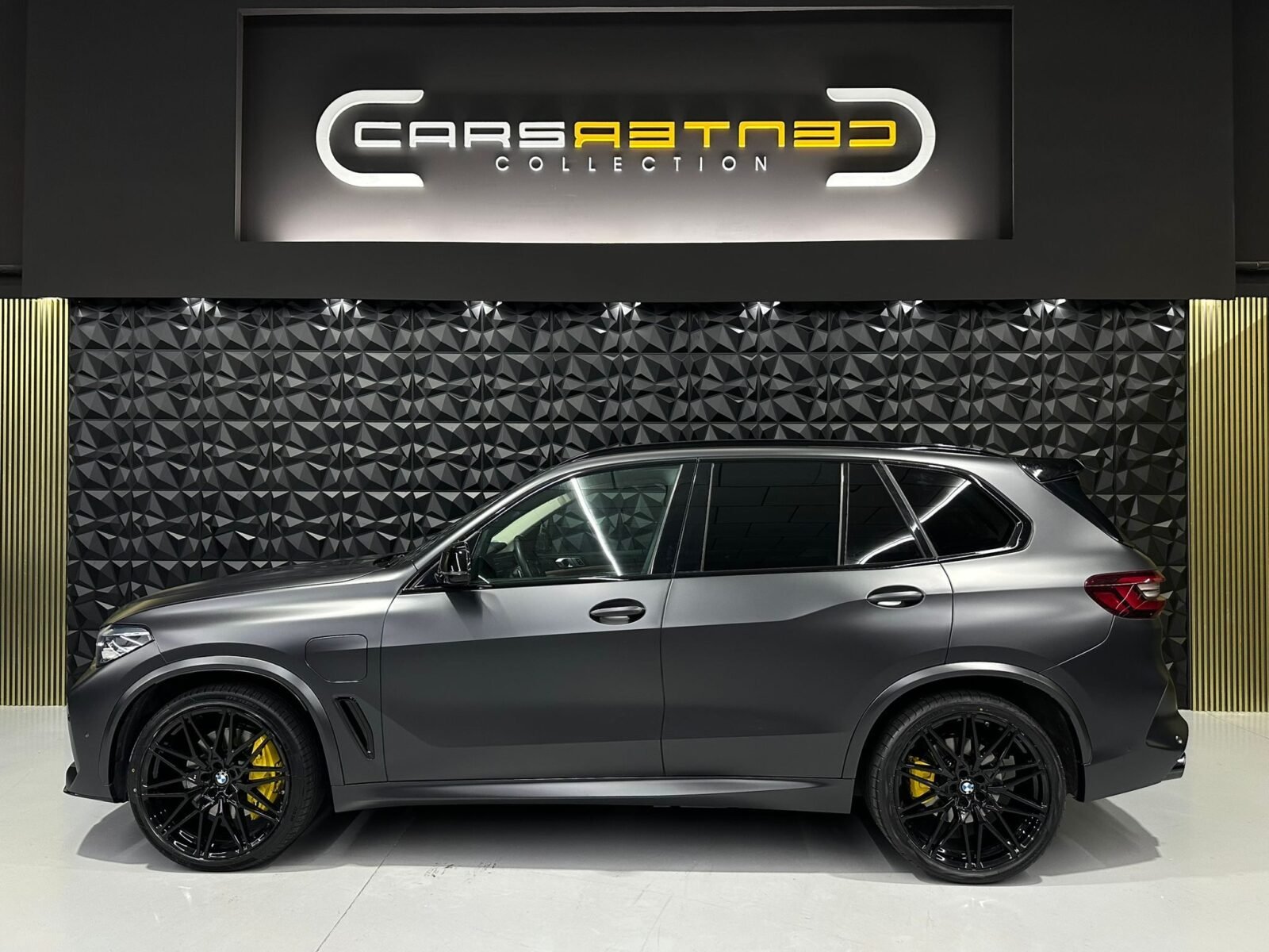 BMW X5 45E
