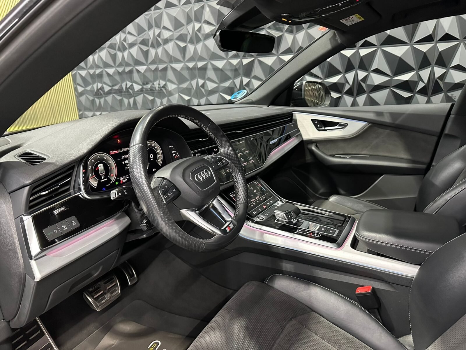 AUDI Q8 5.5 TFSI