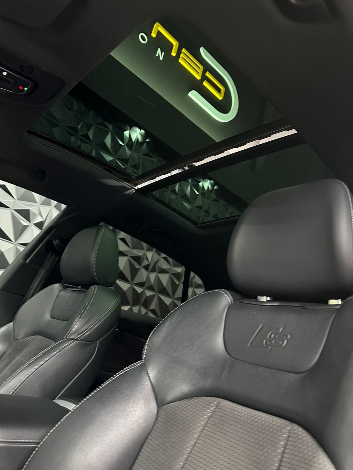 AUDI Q8 5.5 TFSI