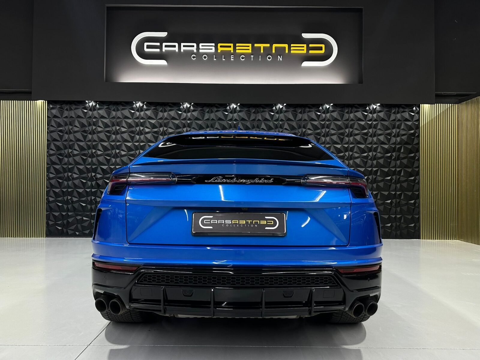 LAMBORGHINI URUS  4.0 V8