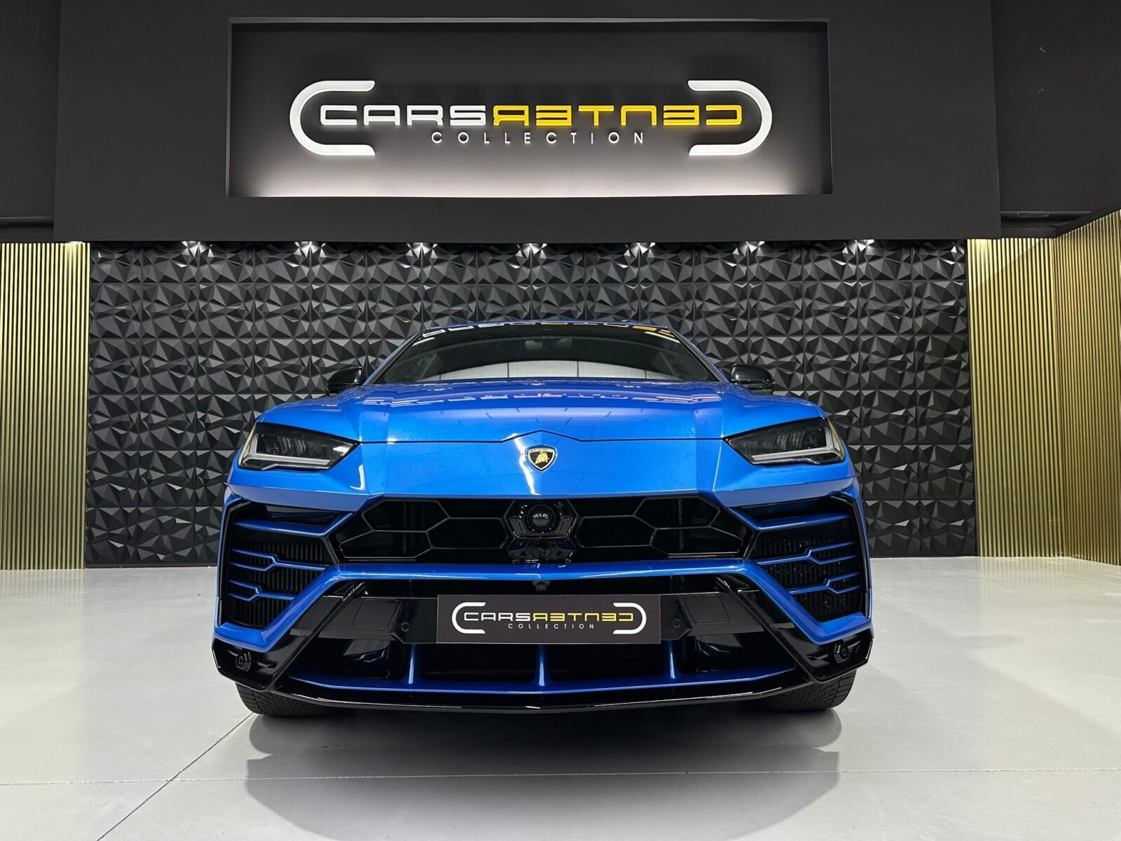 LAMBORGHINI URUS  4.0 V8