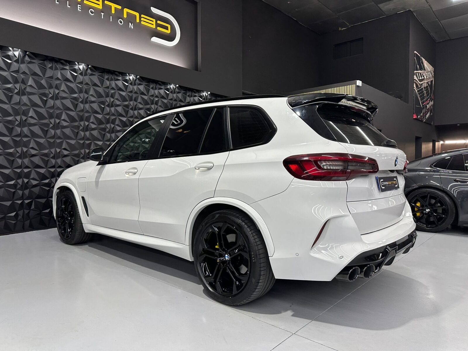 BMW X5 45E