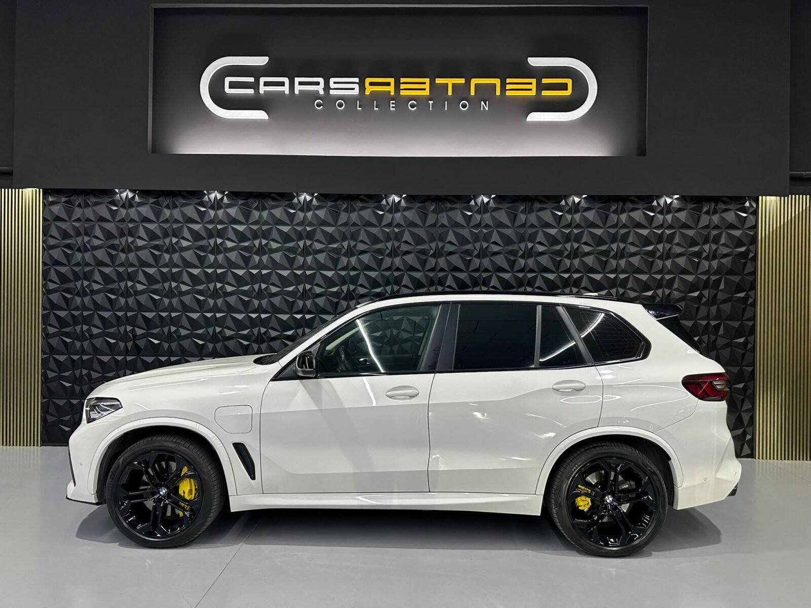 BMW X5 45E