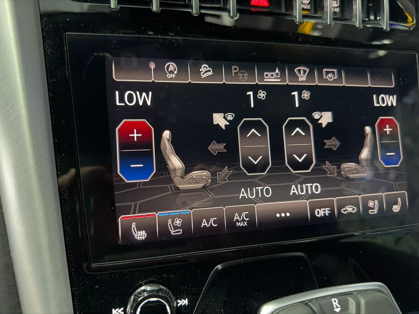 LAMBORGHINI URUS  4.0 V8