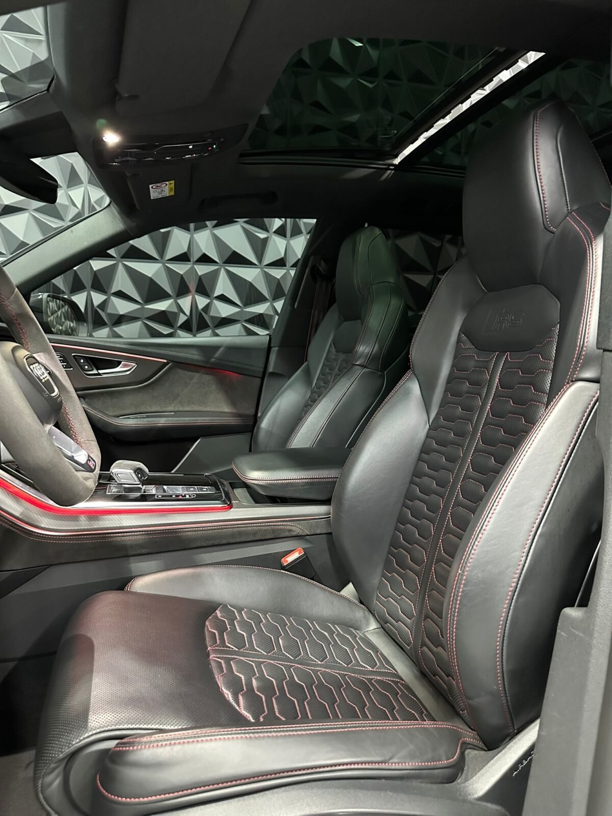 AUDI RSQ8 RS