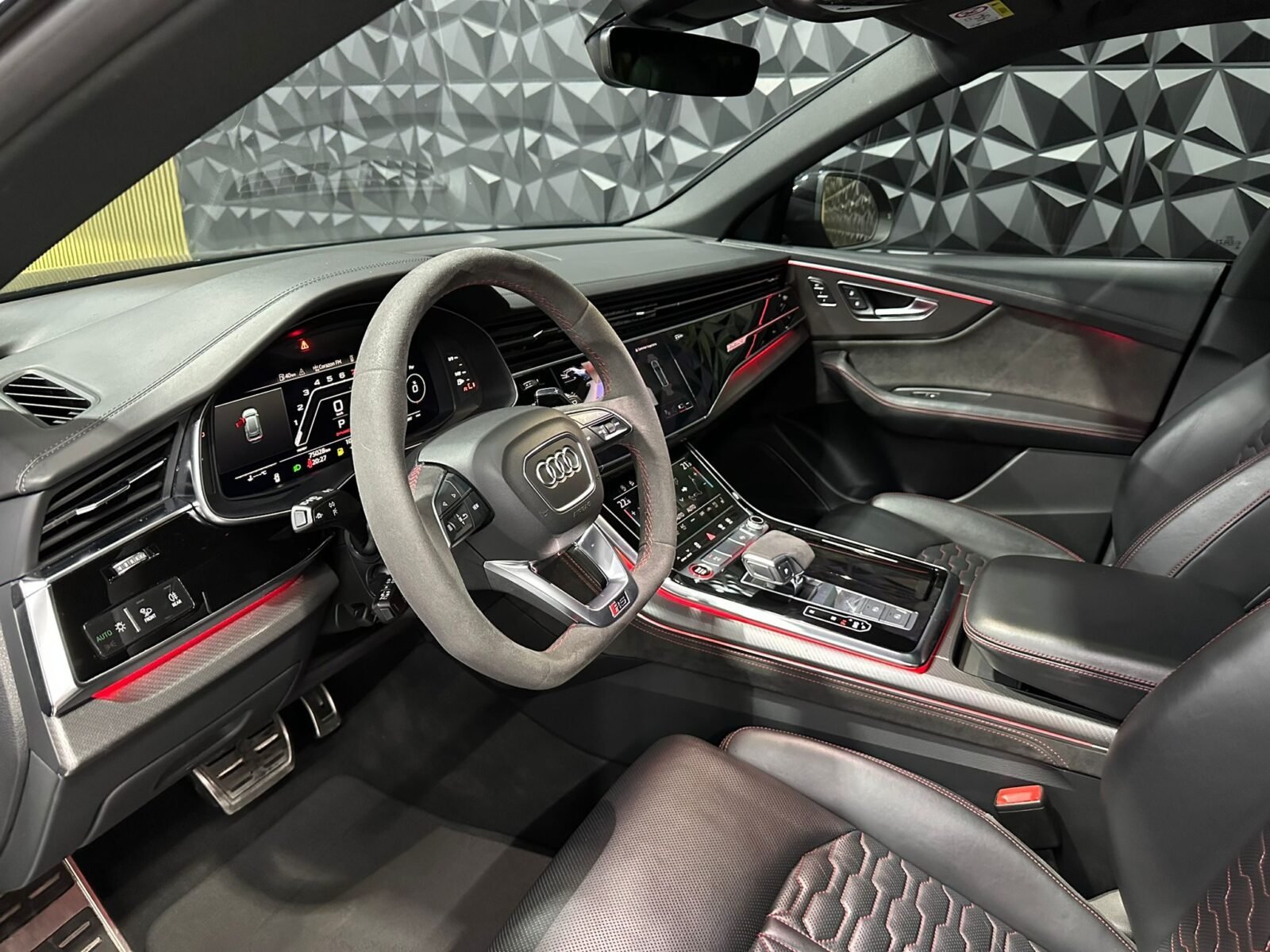 AUDI RSQ8 RS