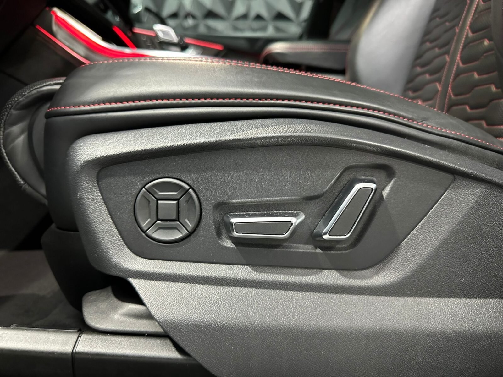 AUDI RSQ8 RS