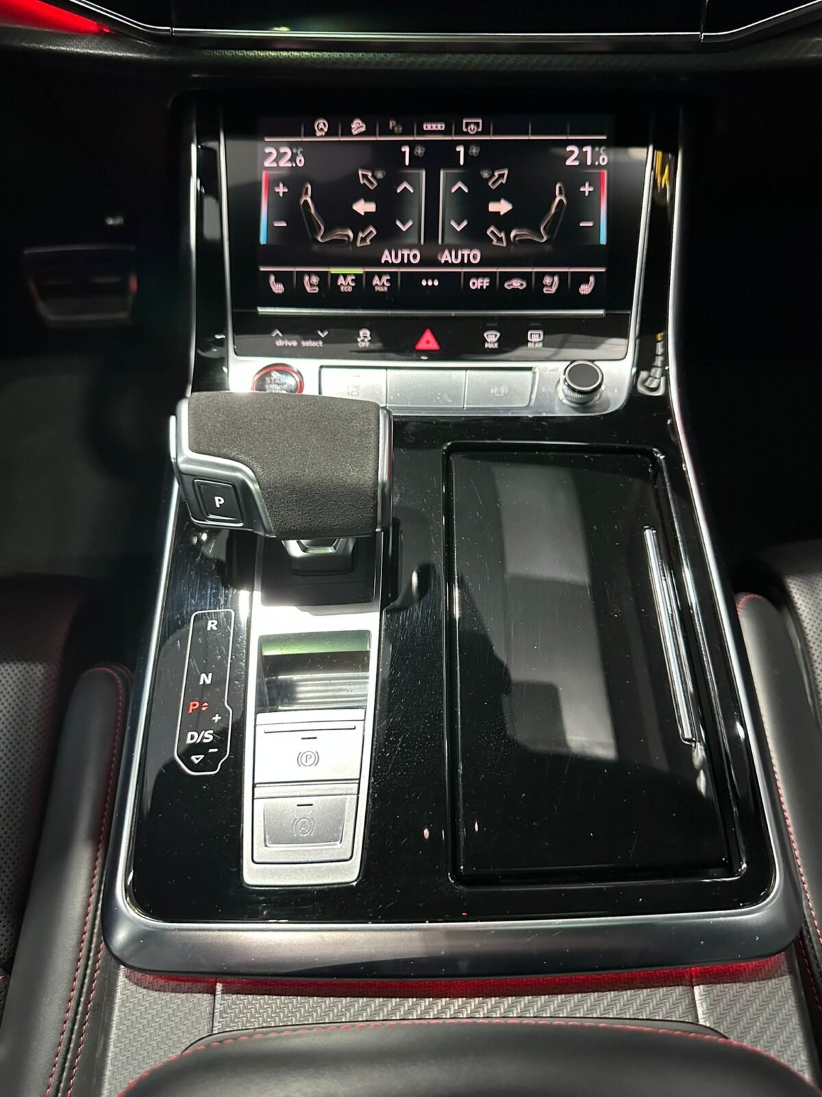 AUDI RSQ8 RS
