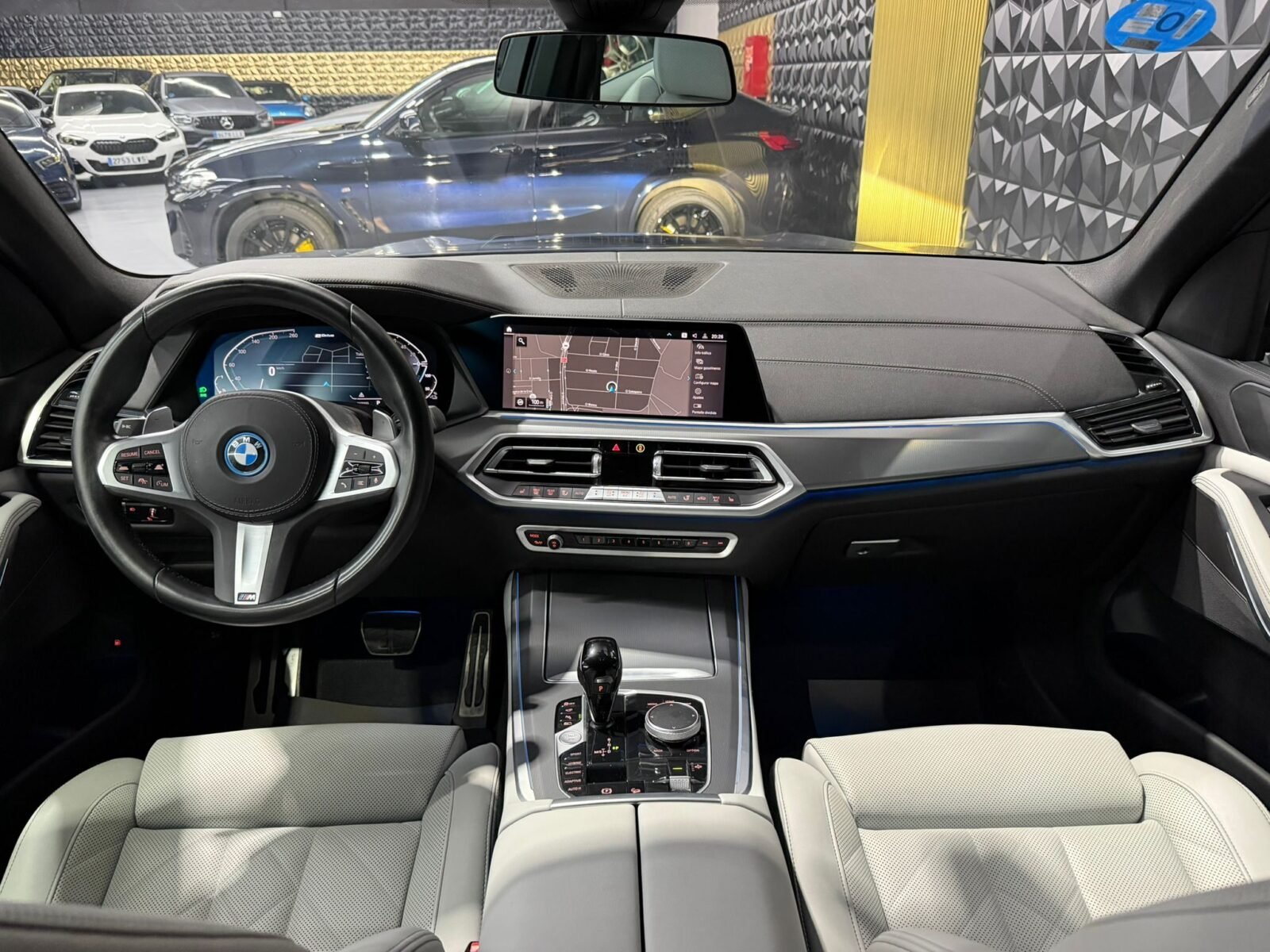 BMW X5 45E
