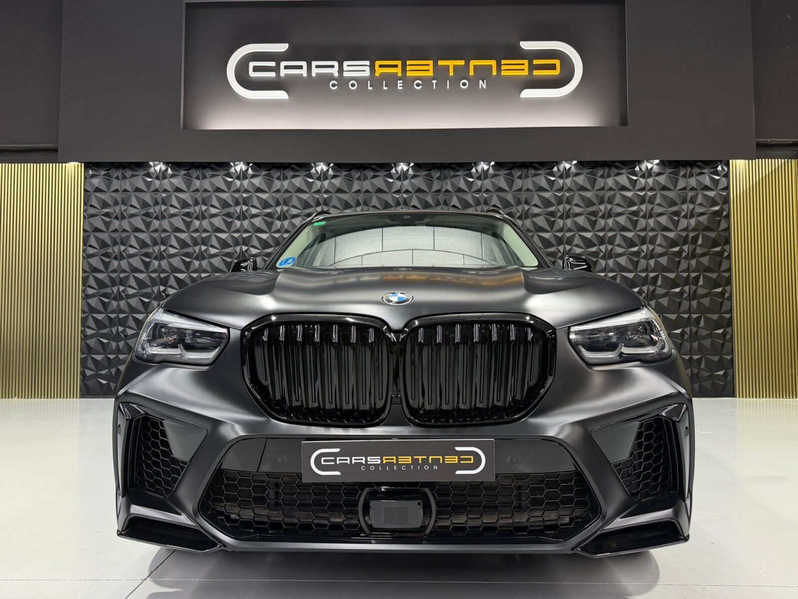 BMW X5 45E