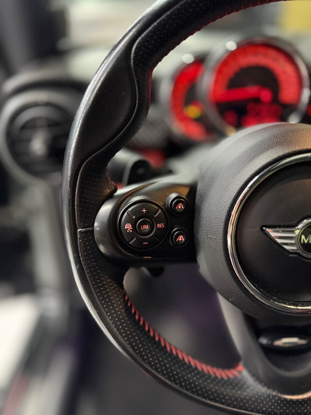 MINI COOPER JOHN COOPER WORKS