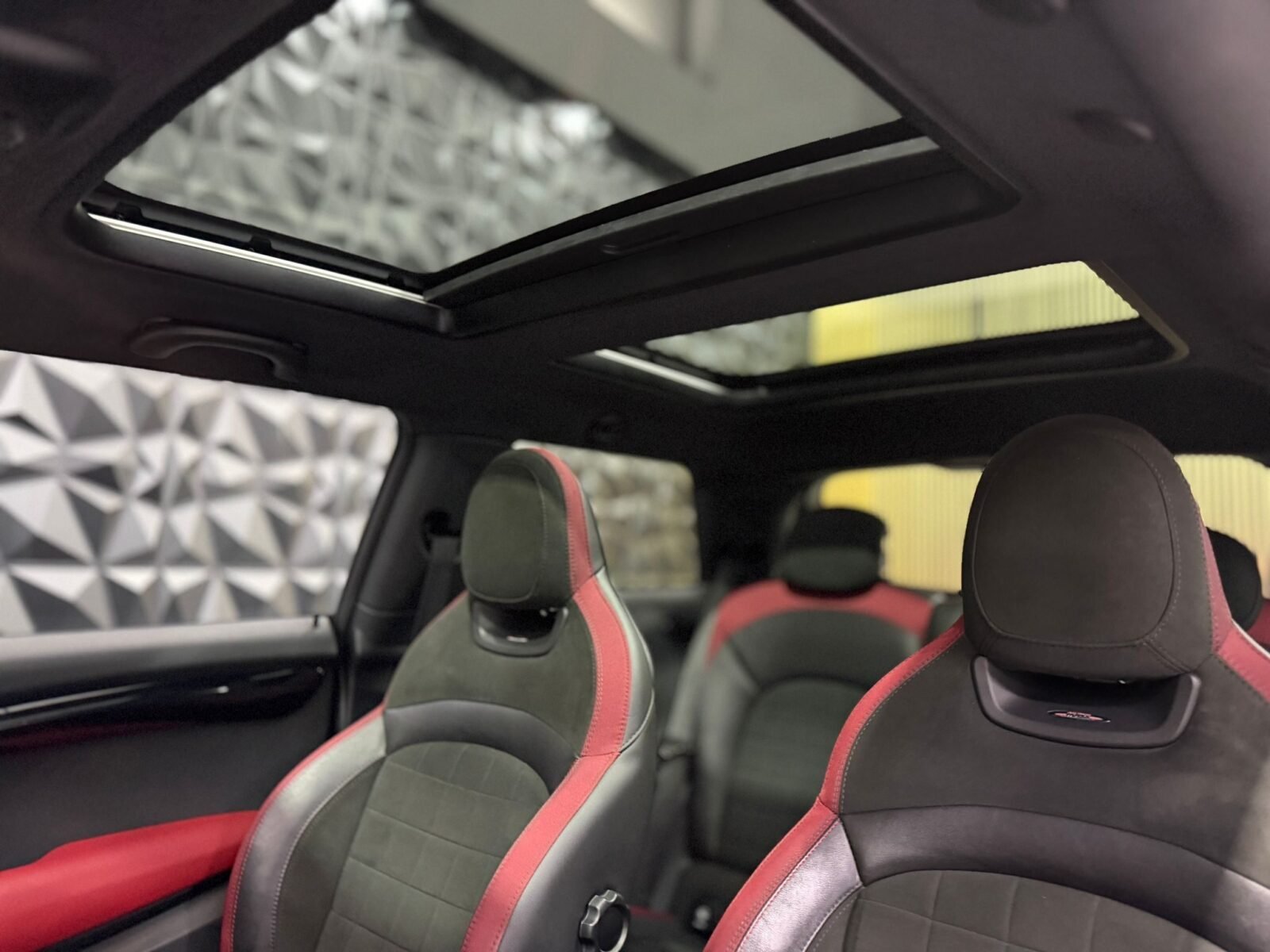 MINI COOPER JOHN COOPER WORKS
