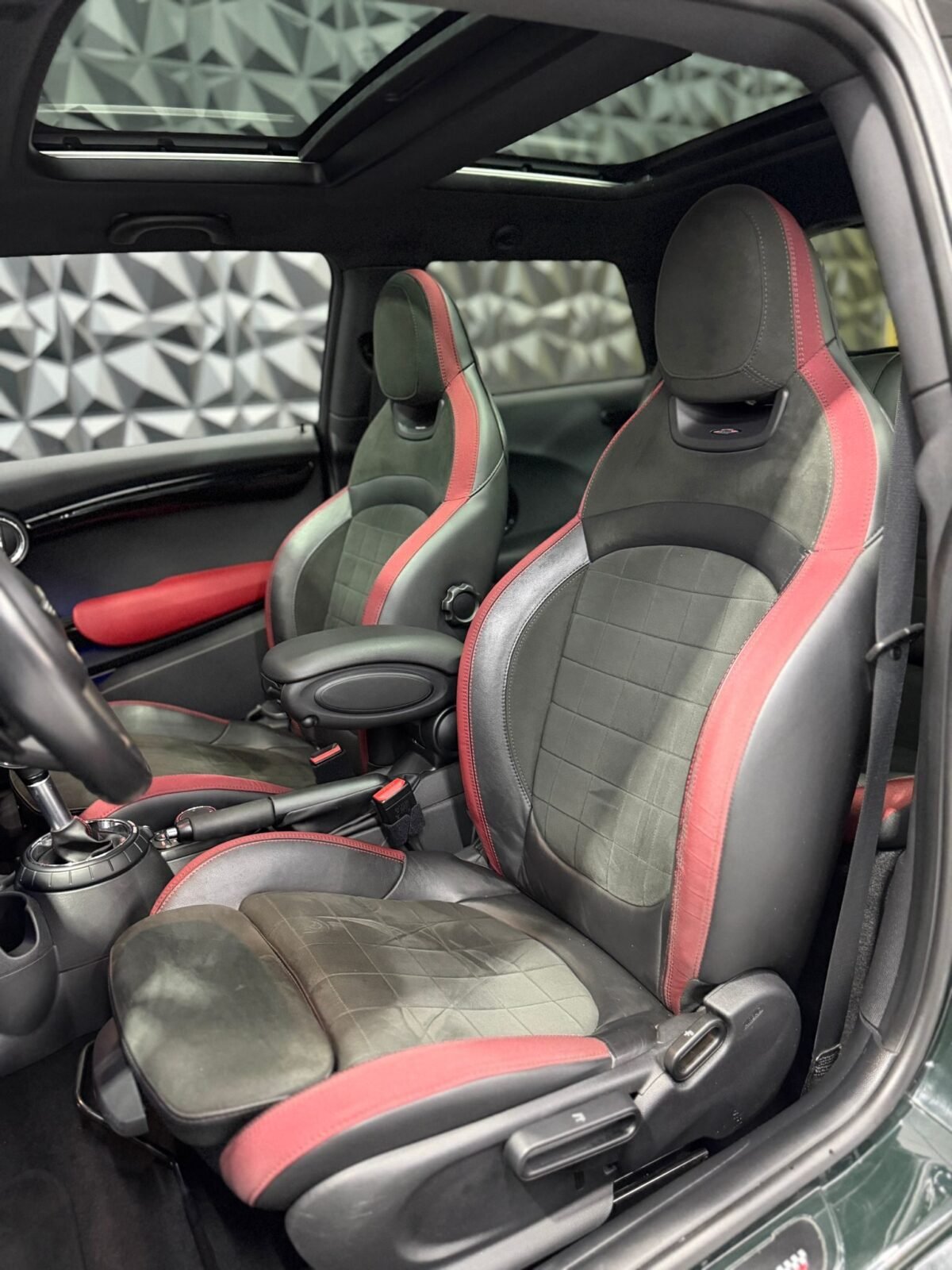MINI COOPER JOHN COOPER WORKS