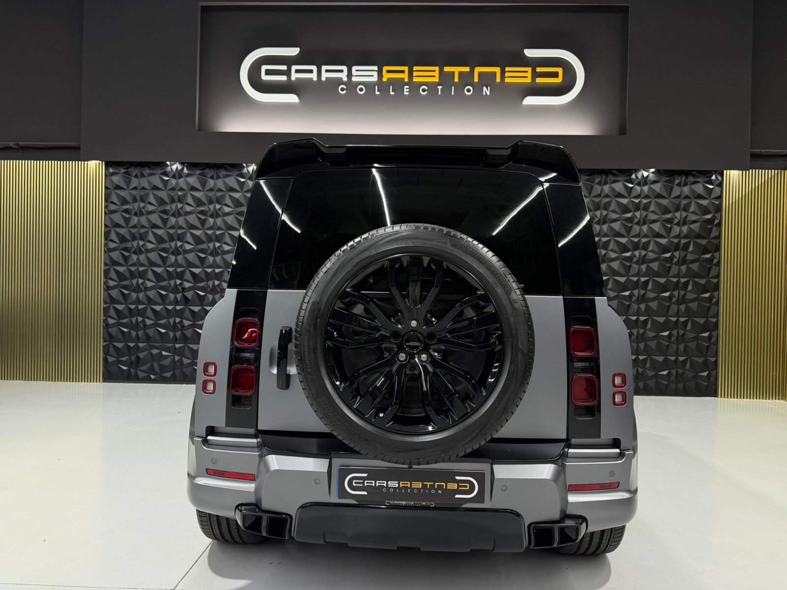 LAND-ROVER DEFENDER 3.0D I6 250 SE 110 Auto 4WD MHEV