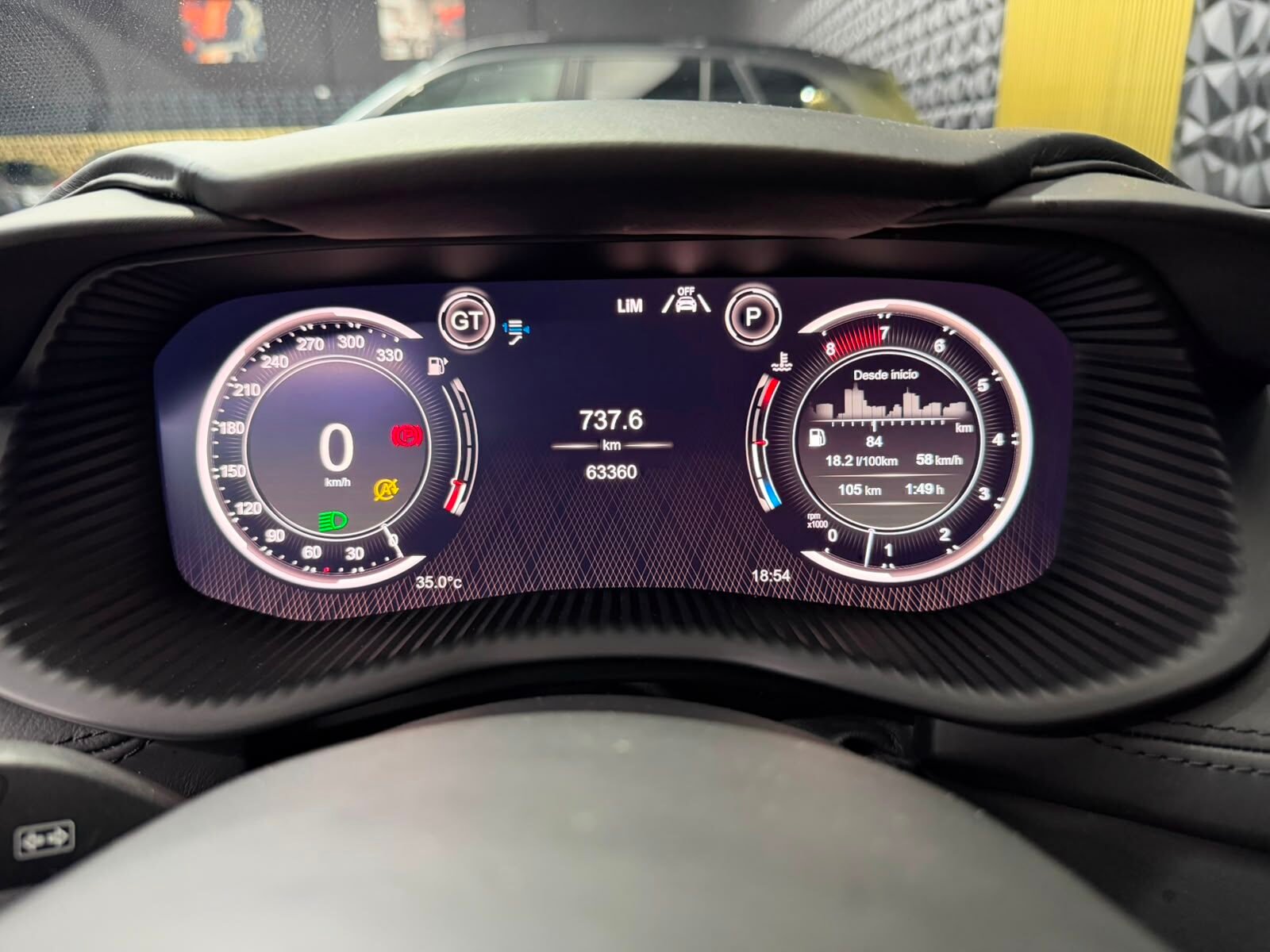 ASTON MARTIN DBX 4.0 V8