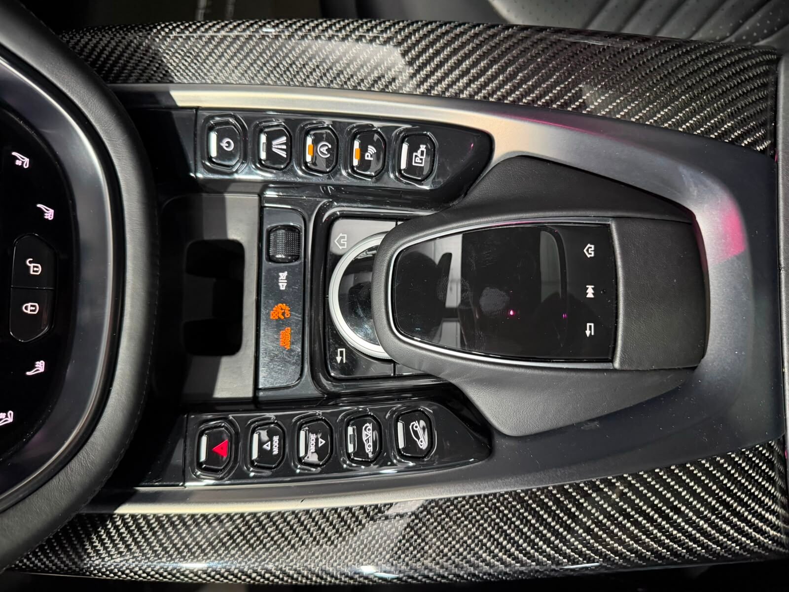 ASTON MARTIN DBX 4.0 V8