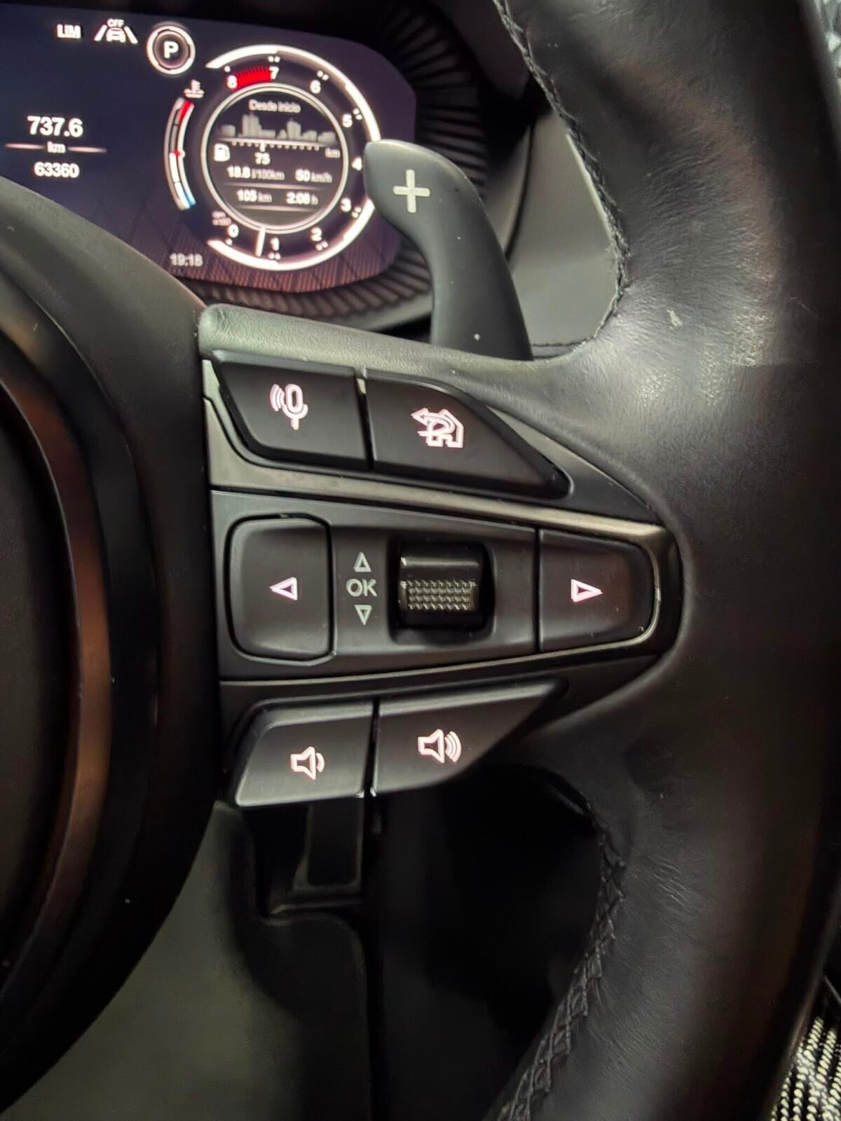 ASTON MARTIN DBX 4.0 V8