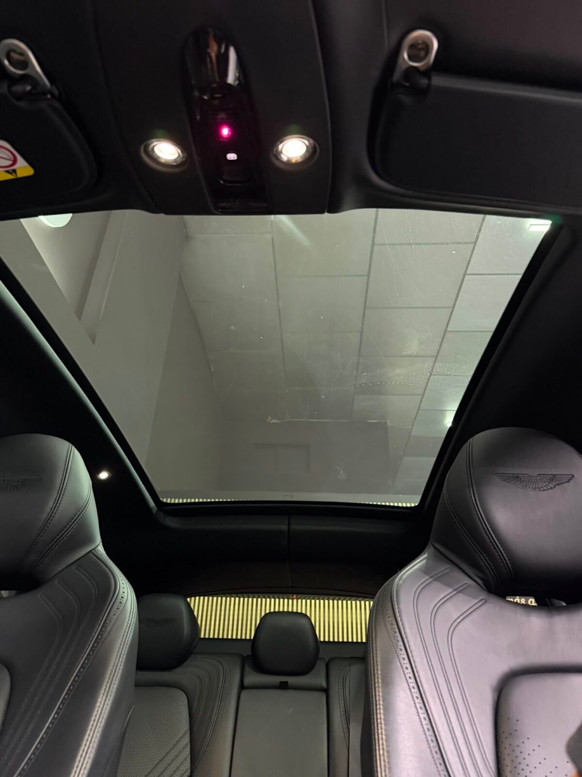 ASTON MARTIN DBX 4.0 V8