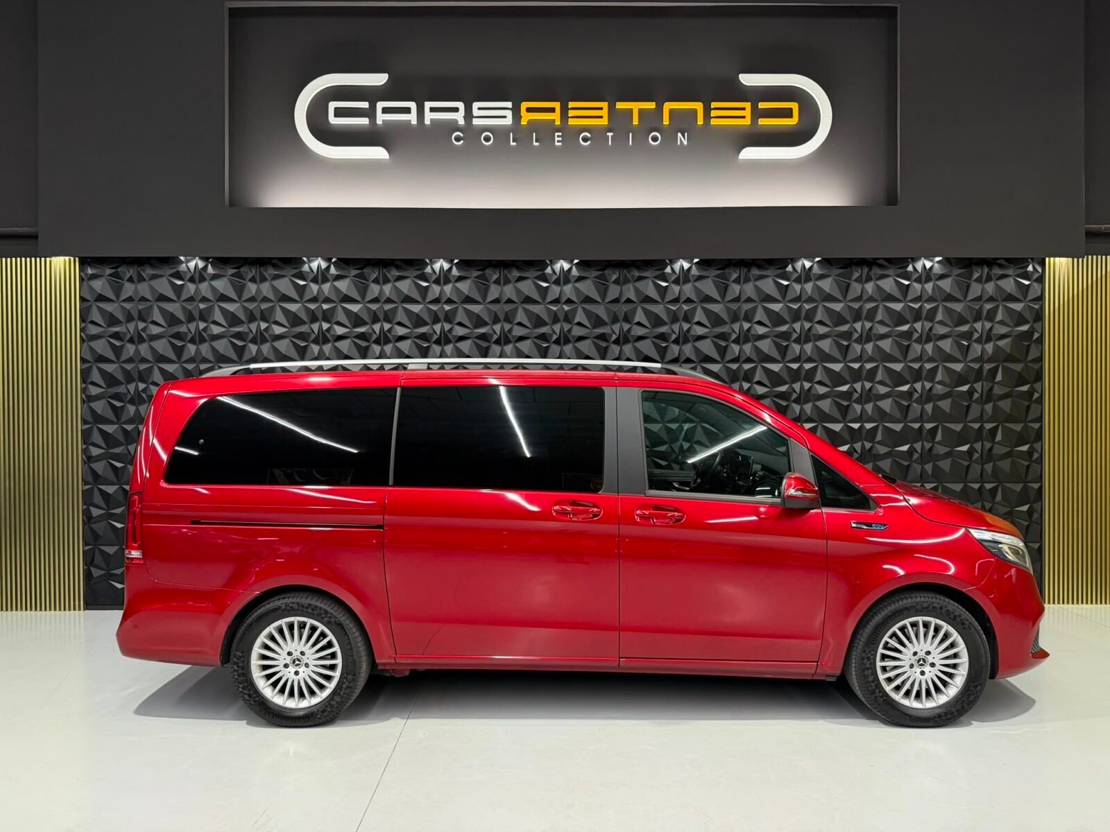 MERCEDES-BENZ EQV 300 LARGA