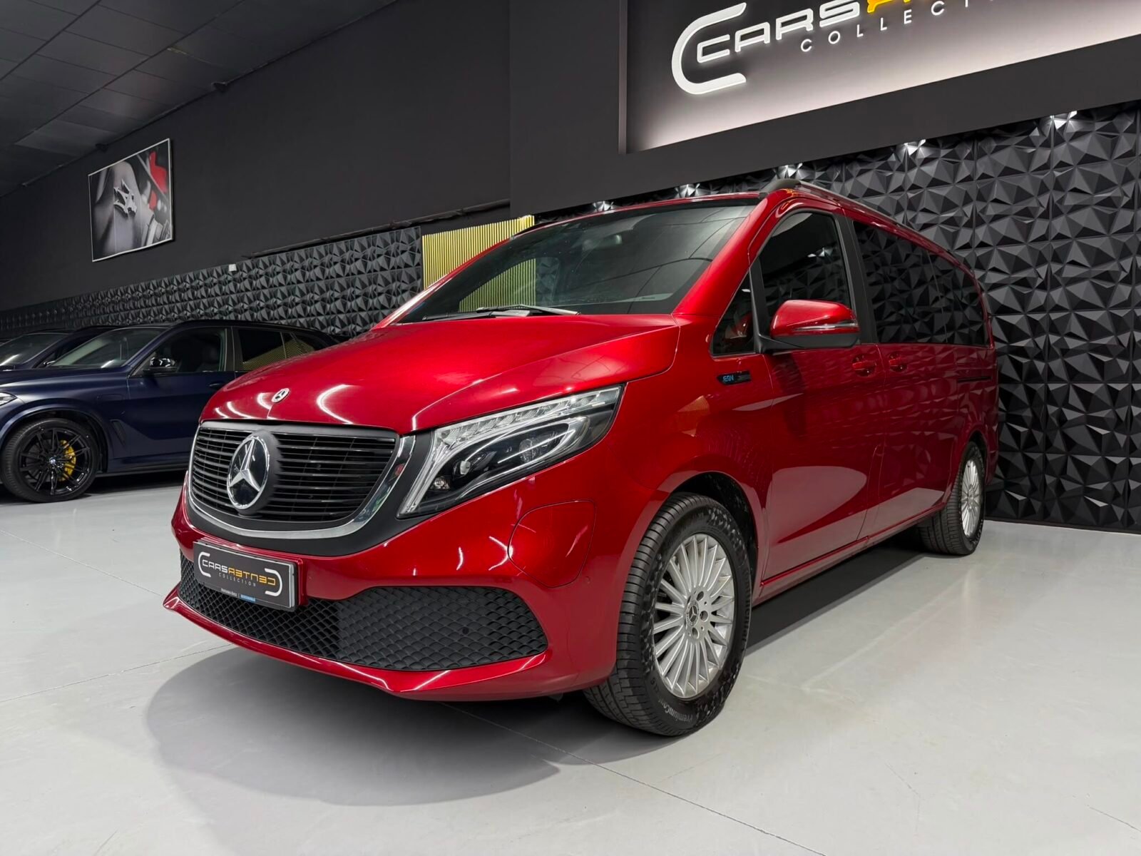 MERCEDES-BENZ EQV 300 LARGA