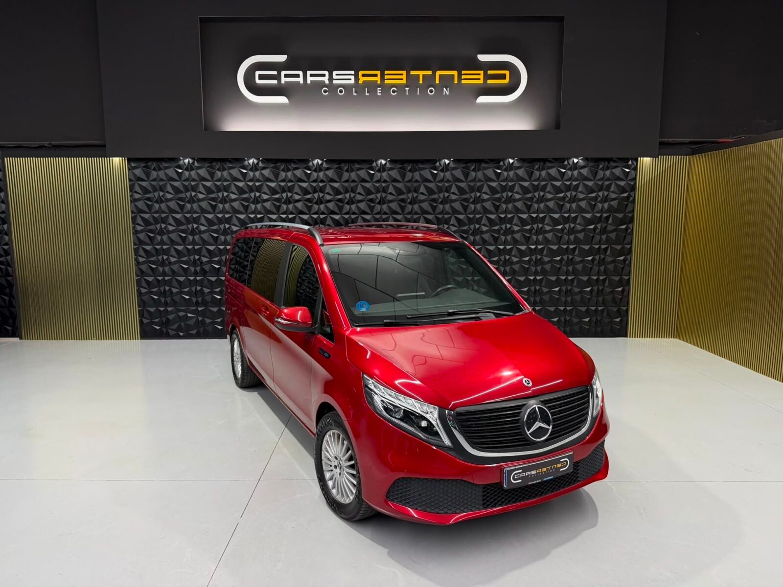 MERCEDES-BENZ EQV 300 LARGA