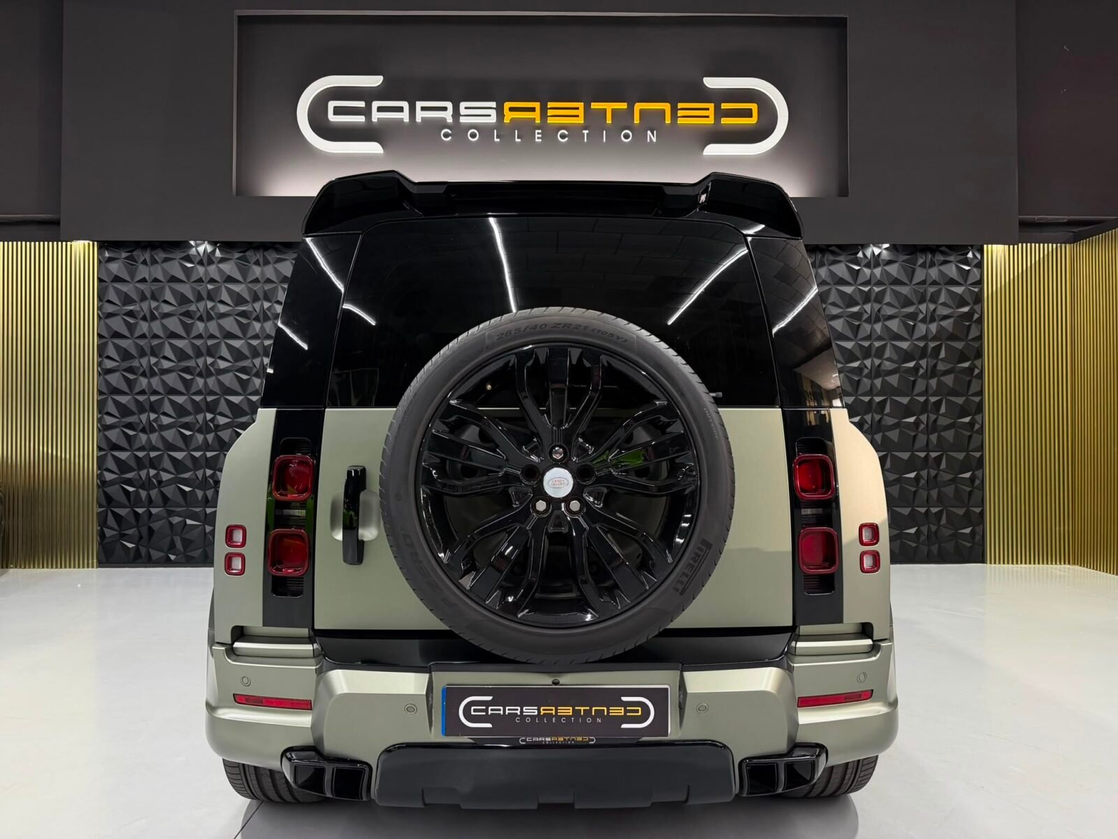 LAND-ROVER DEFENDER 3.0 D200 HSE 110