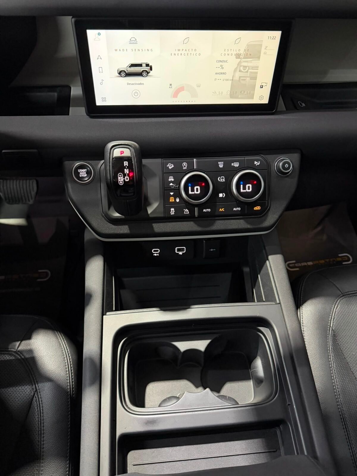 LAND-ROVER DEFENDER 3.0 D200 HSE 110