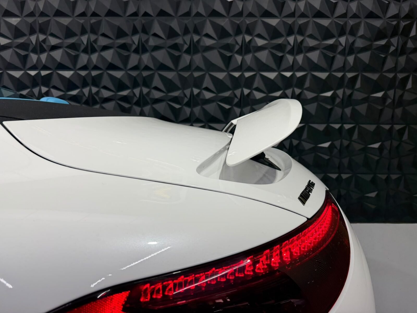 MERCEDES-BENZ SL 63AMG