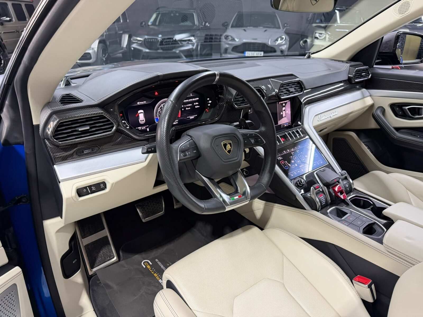 LAMBORGHINI URUS MANSORY