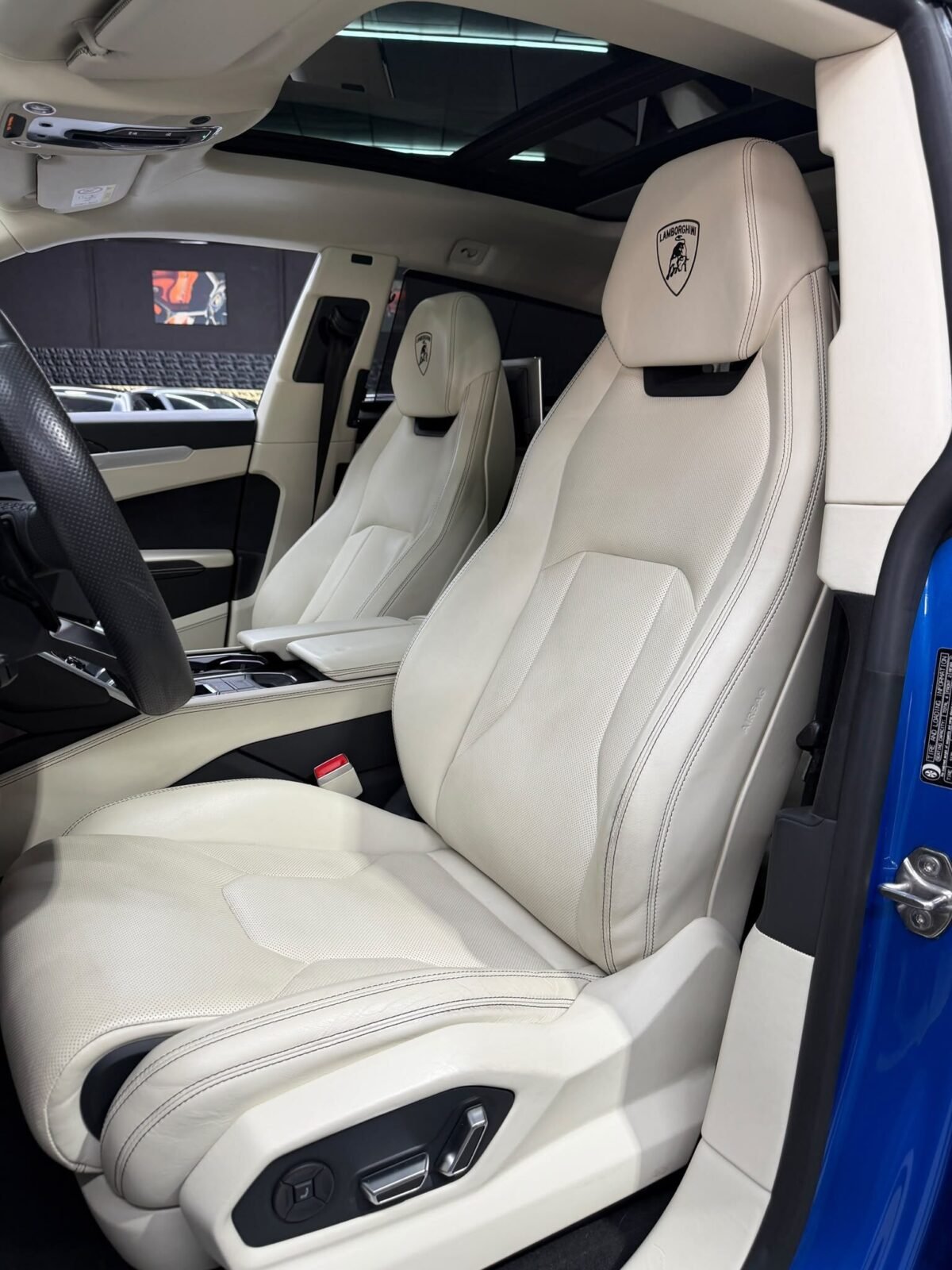 LAMBORGHINI URUS MANSORY